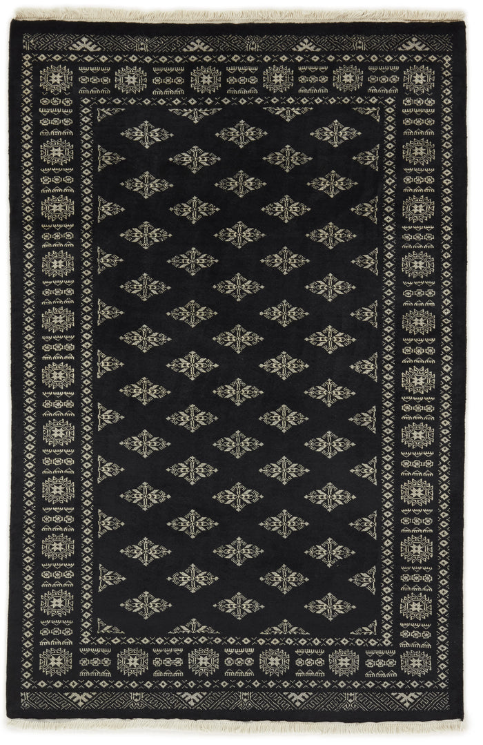 Bokhara Tekke three-ply hand-knotted wool rug, 4.5 × 6.9 ft
