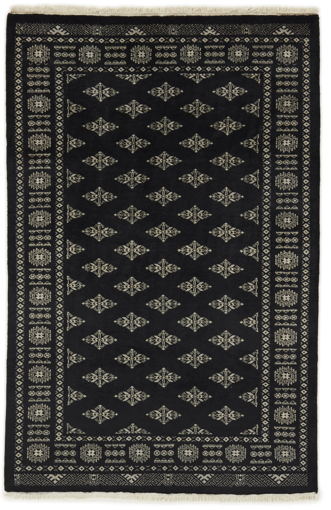 Bokhara Tekke three-ply hand-knotted wool rug, 4.5 × 6.9 ft