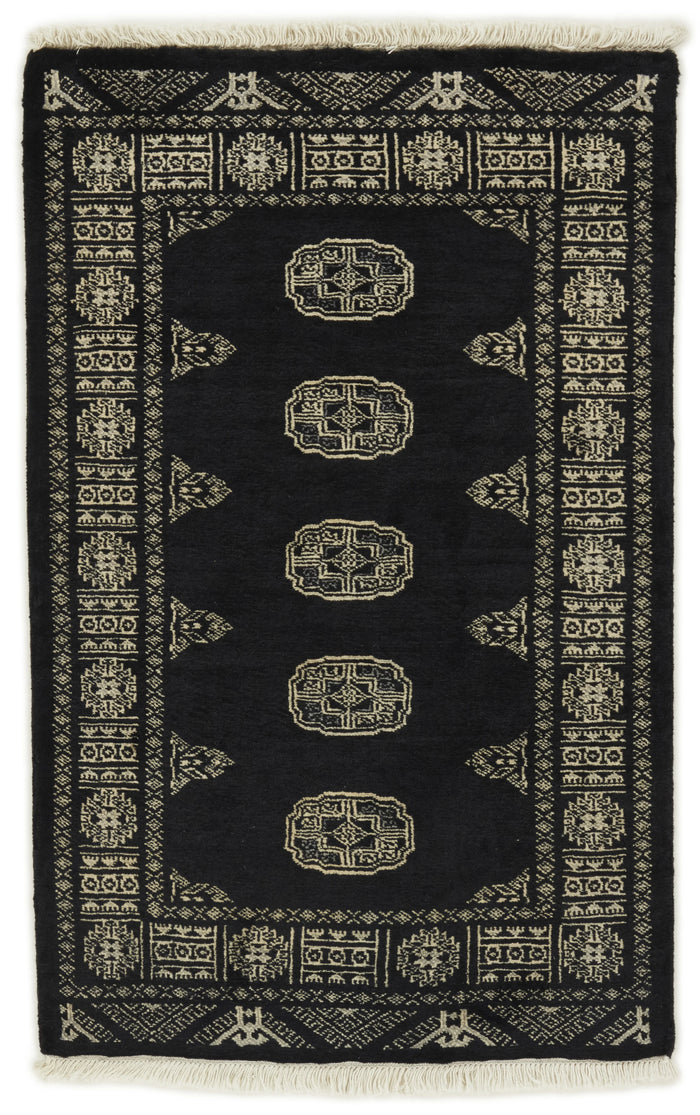 Bokhara Gul three-ply hand-knotted wool rug, 2.6 × 4 ft